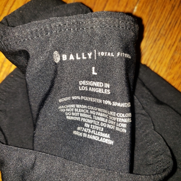 Workout leggings 3 for 20!!! - Picture 2 of 3